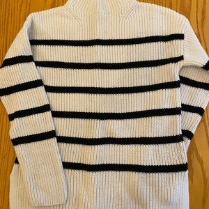 Banana Republic White and Black Mock Neck Sweater